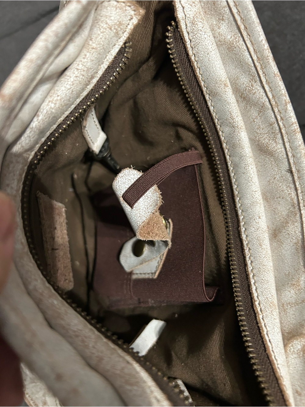 STS Ranch Cremello Mae Crossbody - Picture 6 of 8